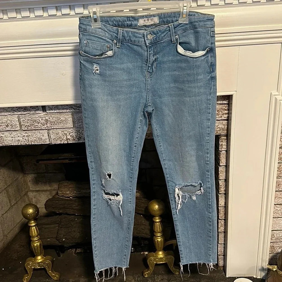 We The Free Denim - We the free distressed straight leg jeans
